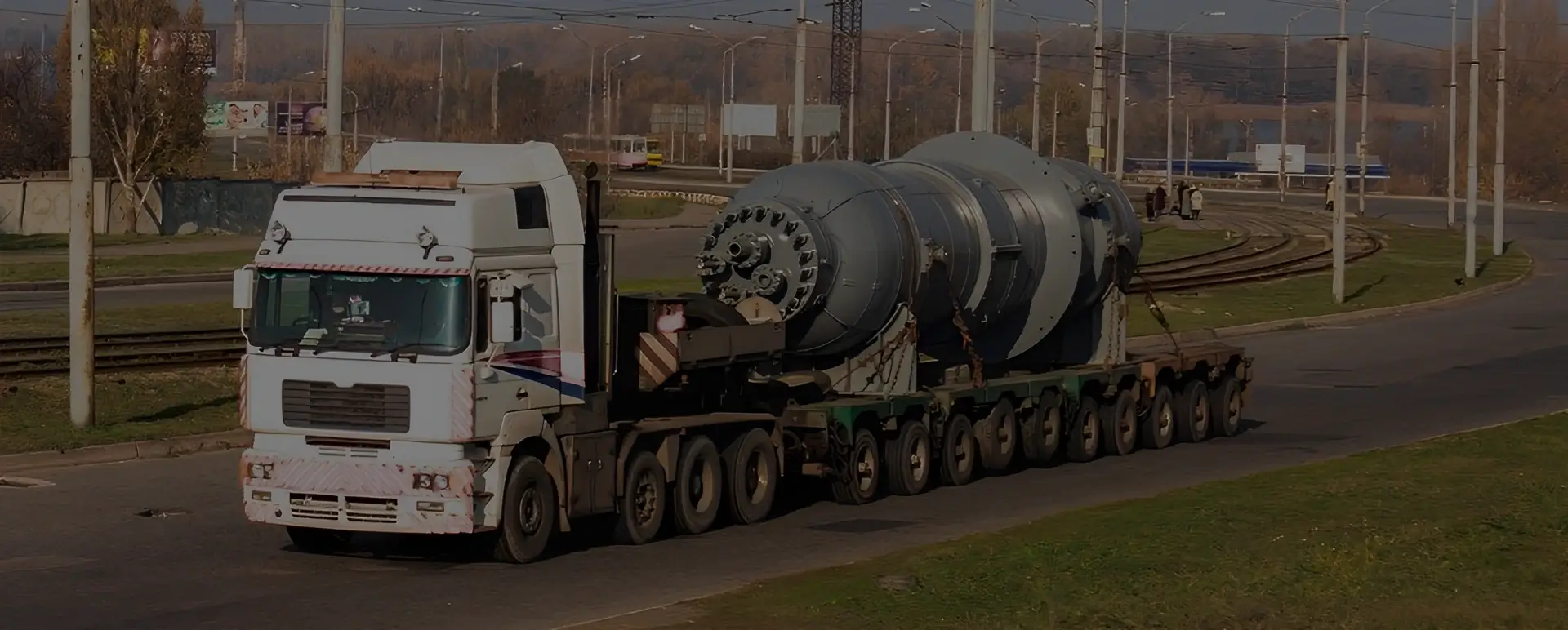Услуги низкорамного трала в селе Каменномостское (Северо-Кавказский округ - Кабардино-Балкарская Республика (Кабардино-Балкария)) для транспортировки крупногабаритных и тяжеловесных грузов