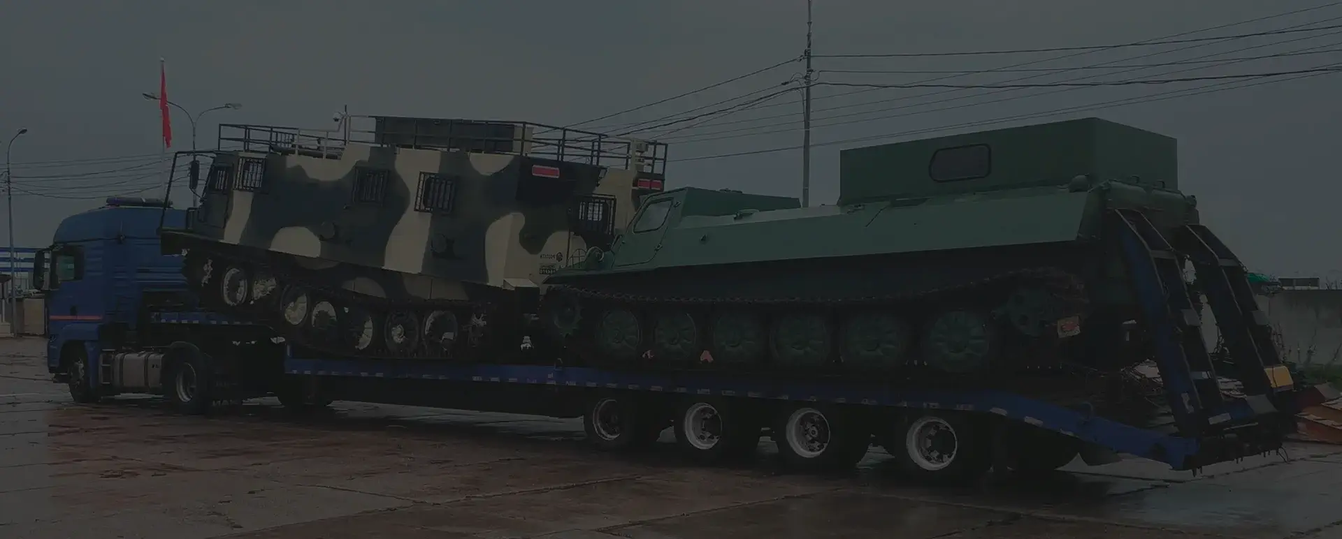 Транспортировка танков и ракет в селе Каменномостское (Северо-Кавказский округ - Кабардино-Балкарская Республика (Кабардино-Балкария)) с соблюдением секретности.